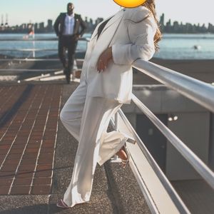 Pretty little thing - White pant suit